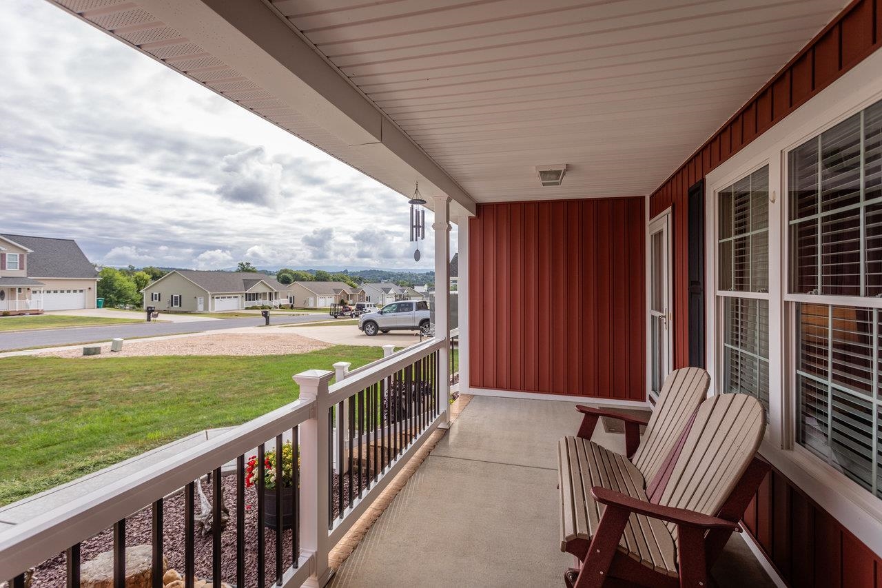 470 COYOTE RUN, BROADWAY, Virginia 22815, 3 Bedrooms Bedrooms, ,2 BathroomsBathrooms,Residential,470 COYOTE RUN,668299 MLS # 668299