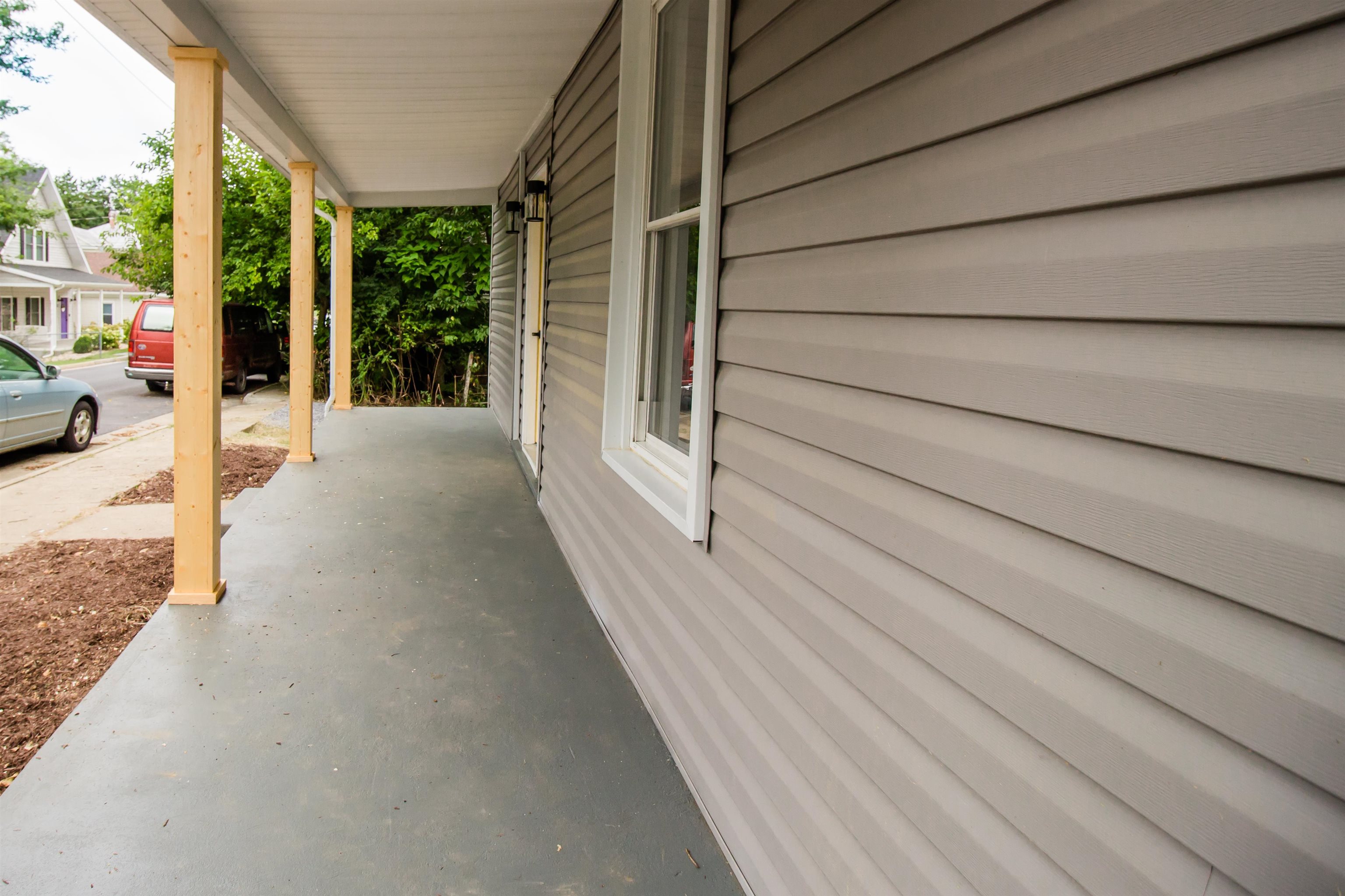 302 W BRUCE ST, HARRISONBURG, Virginia 22801, 3 Bedrooms Bedrooms, ,2 BathroomsBathrooms,Residential,302 W BRUCE ST,668301 MLS # 668301
