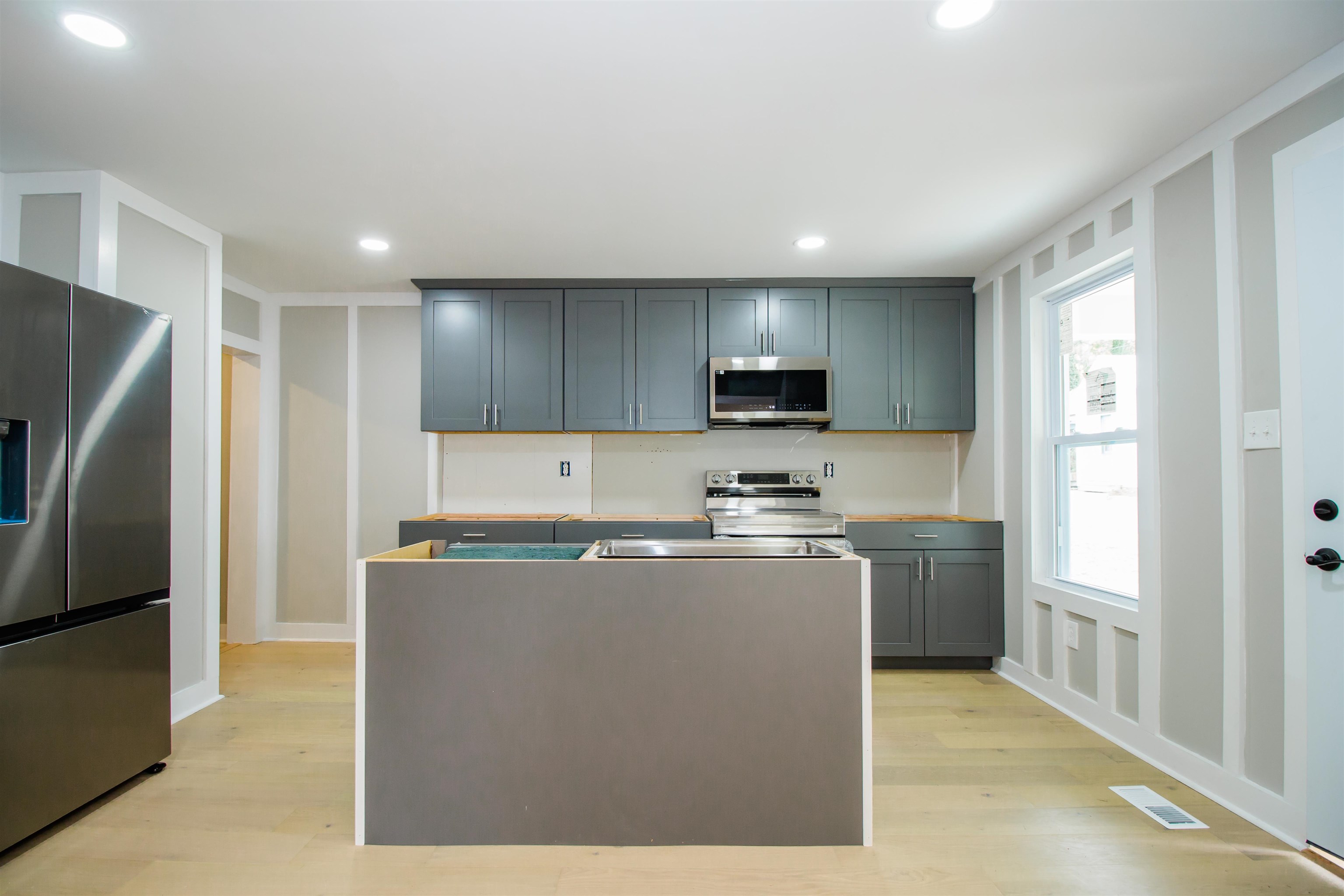 302 W BRUCE ST, HARRISONBURG, Virginia 22801, 3 Bedrooms Bedrooms, ,2 BathroomsBathrooms,Residential,302 W BRUCE ST,668301 MLS # 668301