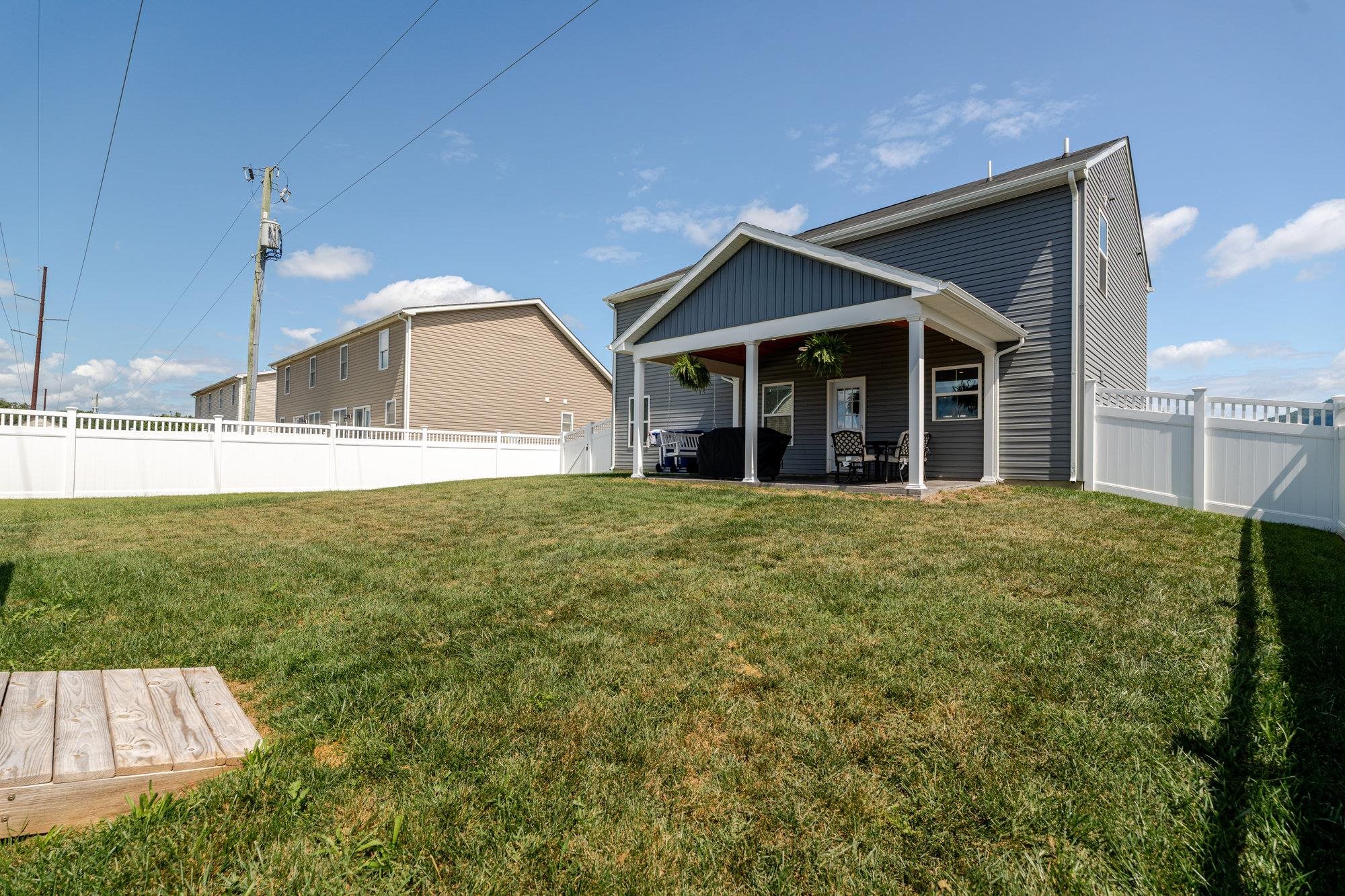 919 MACON AVE, GROTTOES, Virginia 24441, 4 Bedrooms Bedrooms, ,2 BathroomsBathrooms,Residential,919 MACON AVE,668309 MLS # 668309