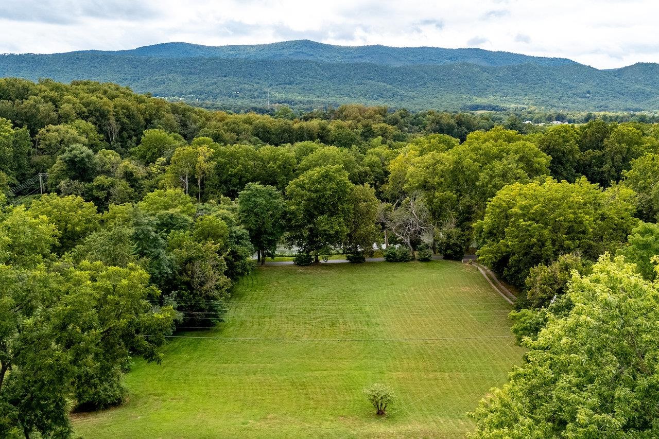 290 SHENANDOAH RIVER RD, SHENANDOAH, Virginia 22849, 2 Bedrooms Bedrooms, ,1 BathroomBathrooms,Residential,290 SHENANDOAH RIVER RD,668310 MLS # 668310