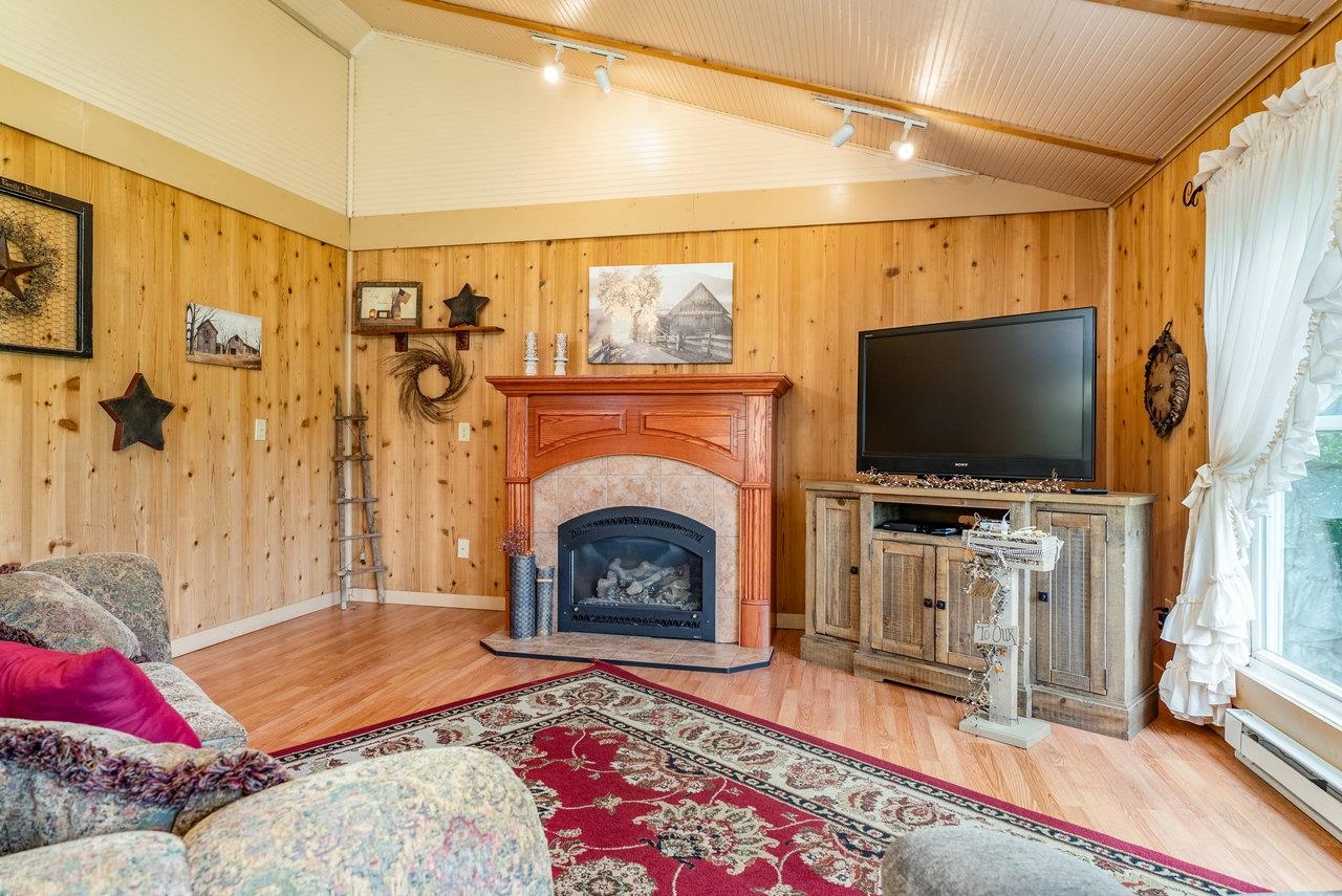290 SHENANDOAH RIVER RD, SHENANDOAH, Virginia 22849, 2 Bedrooms Bedrooms, ,1 BathroomBathrooms,Residential,290 SHENANDOAH RIVER RD,668310 MLS # 668310