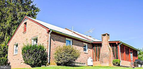 37116 SNICKERSVILLE TPKE, PURCELLVILLE, Virginia 20132, 4 Bedrooms Bedrooms, ,2 BathroomsBathrooms,Residential,For sale,37116 SNICKERSVILLE TPKE,VALO2103930 MLS # VALO2103930