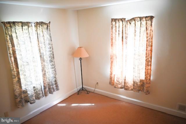 37116 SNICKERSVILLE TPKE, PURCELLVILLE, Virginia 20132, 4 Bedrooms Bedrooms, ,2 BathroomsBathrooms,Residential,For sale,37116 SNICKERSVILLE TPKE,VALO2103930 MLS # VALO2103930