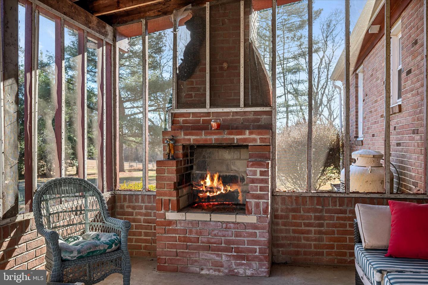 37116 SNICKERSVILLE TPKE, PURCELLVILLE, Virginia 20132, 4 Bedrooms Bedrooms, ,2 BathroomsBathrooms,Residential,For sale,37116 SNICKERSVILLE TPKE,VALO2103930 MLS # VALO2103930