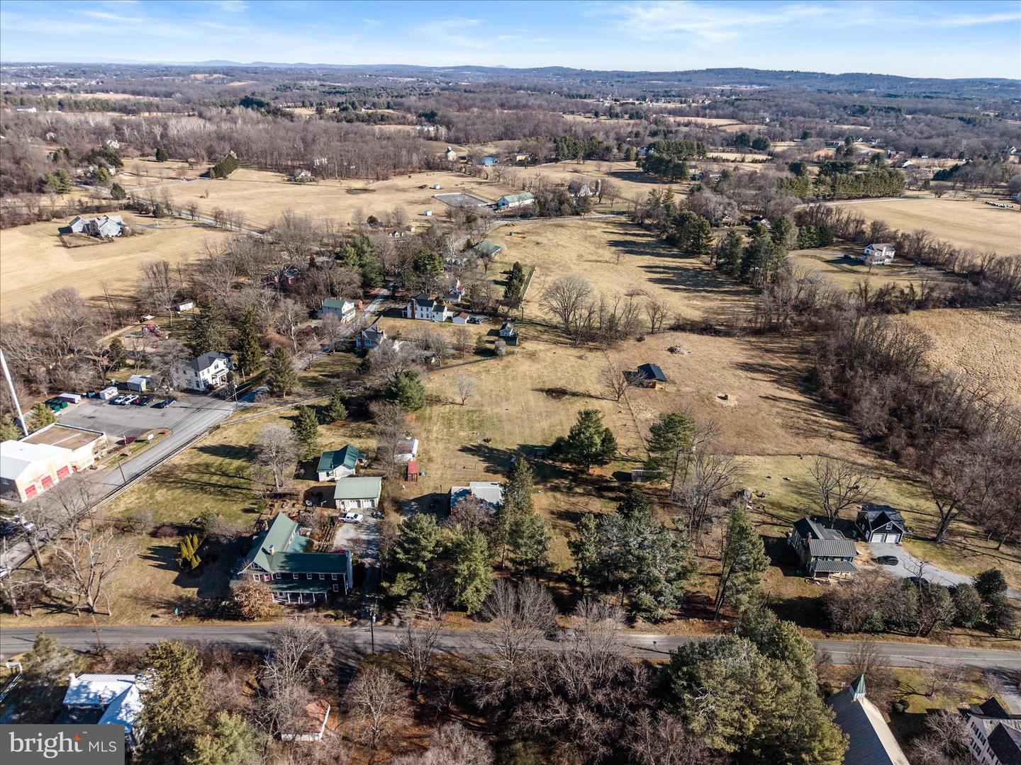 37116 SNICKERSVILLE TPKE, PURCELLVILLE, Virginia 20132, 4 Bedrooms Bedrooms, ,2 BathroomsBathrooms,Residential,For sale,37116 SNICKERSVILLE TPKE,VALO2103930 MLS # VALO2103930