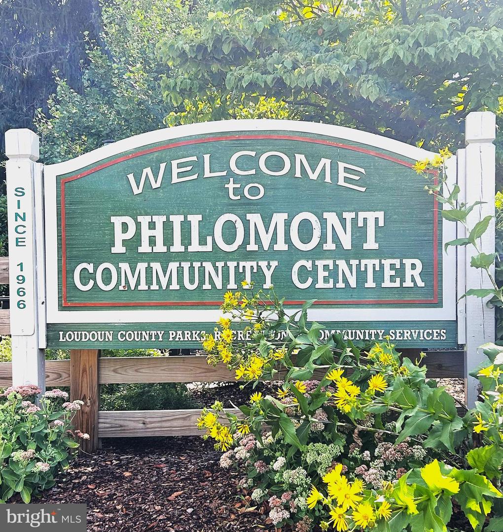 37116 SNICKERSVILLE TPKE, PURCELLVILLE, Virginia 20132, 4 Bedrooms Bedrooms, ,2 BathroomsBathrooms,Residential,For sale,37116 SNICKERSVILLE TPKE,VALO2103930 MLS # VALO2103930