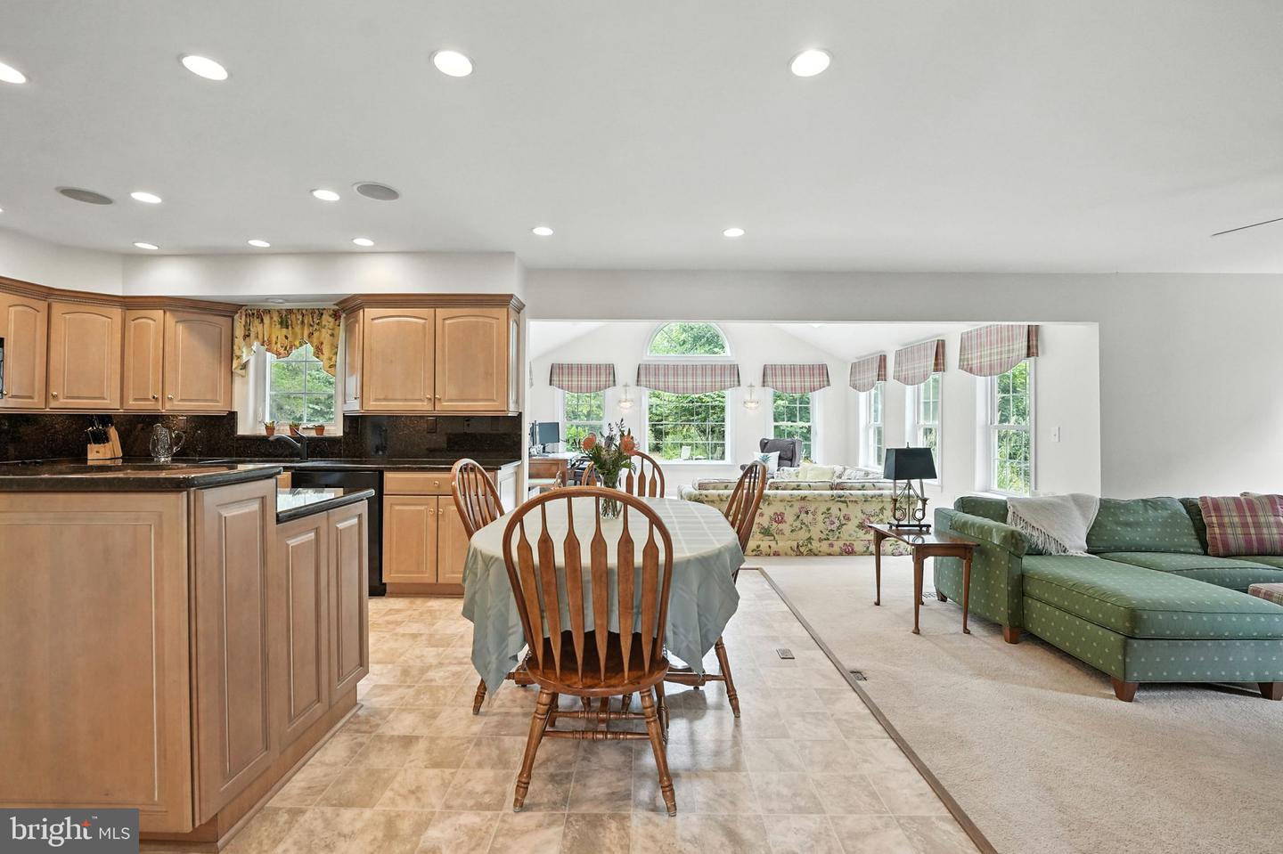 15470 MEHERRIN DR, CENTREVILLE, Virginia 20120, 4 Bedrooms Bedrooms, ,3 BathroomsBathrooms,Residential,For sale,15470 MEHERRIN DR,VAFX2259510 MLS # VAFX2259510