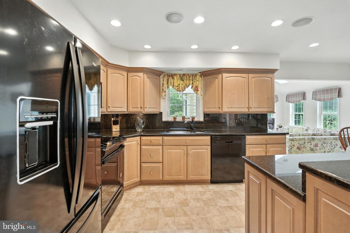 15470 MEHERRIN DR, CENTREVILLE, Virginia 20120, 4 Bedrooms Bedrooms, ,3 BathroomsBathrooms,Residential,For sale,15470 MEHERRIN DR,VAFX2259510 MLS # VAFX2259510