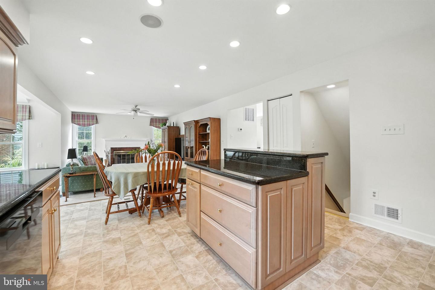 15470 MEHERRIN DR, CENTREVILLE, Virginia 20120, 4 Bedrooms Bedrooms, ,3 BathroomsBathrooms,Residential,For sale,15470 MEHERRIN DR,VAFX2259510 MLS # VAFX2259510
