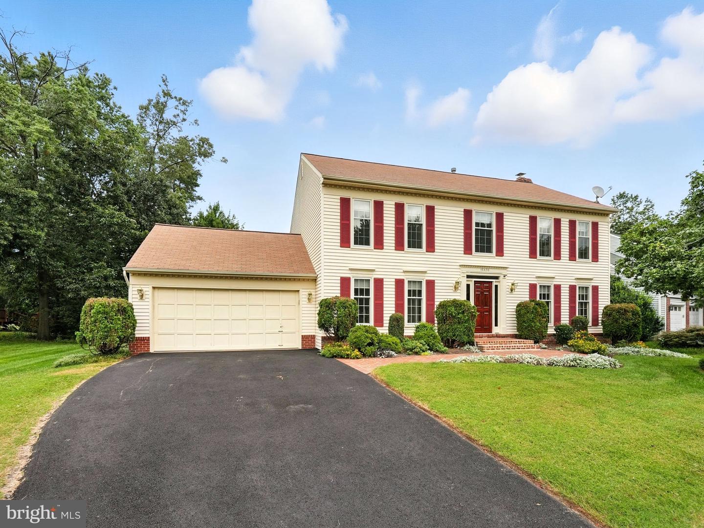 15470 MEHERRIN DR, CENTREVILLE, Virginia 20120, 4 Bedrooms Bedrooms, ,3 BathroomsBathrooms,Residential,For sale,15470 MEHERRIN DR,VAFX2259510 MLS # VAFX2259510