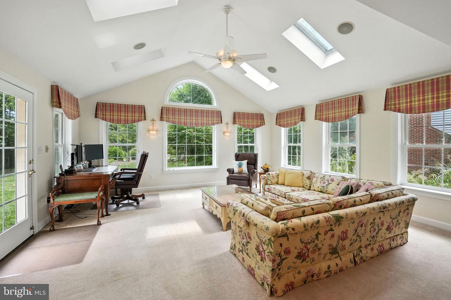 15470 MEHERRIN DR, CENTREVILLE, Virginia 20120, 4 Bedrooms Bedrooms, ,3 BathroomsBathrooms,Residential,For sale,15470 MEHERRIN DR,VAFX2259510 MLS # VAFX2259510