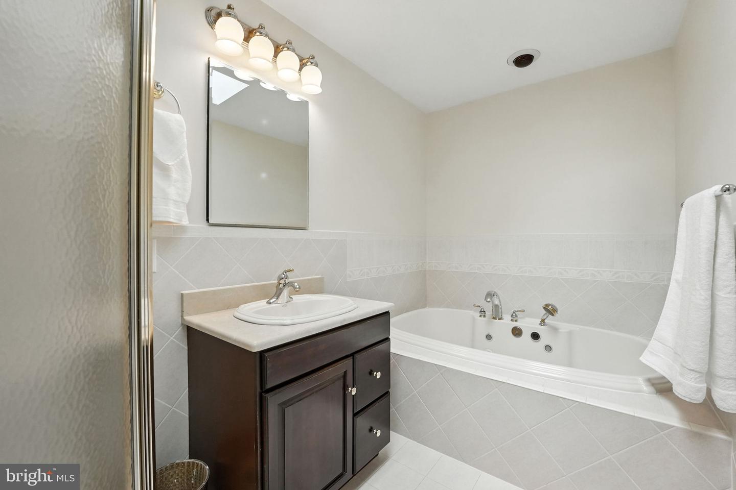 15470 MEHERRIN DR, CENTREVILLE, Virginia 20120, 4 Bedrooms Bedrooms, ,3 BathroomsBathrooms,Residential,For sale,15470 MEHERRIN DR,VAFX2259510 MLS # VAFX2259510