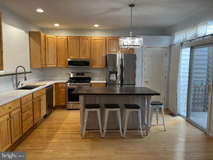 6169 CINNAMON CT, ALEXANDRIA, Virginia 22310, 4 Bedrooms Bedrooms, 11 Rooms Rooms,2 BathroomsBathrooms,Residential,For sale,6169 CINNAMON CT,VAFX2260924 MLS # VAFX2260924