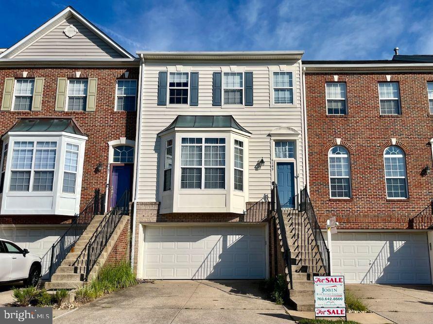 6169 CINNAMON CT, ALEXANDRIA, Virginia 22310, 4 Bedrooms Bedrooms, 11 Rooms Rooms,2 BathroomsBathrooms,Residential,For sale,6169 CINNAMON CT,VAFX2260924 MLS # VAFX2260924