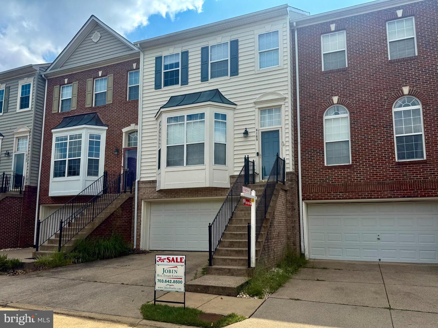 6169 CINNAMON CT, ALEXANDRIA, Virginia 22310, 4 Bedrooms Bedrooms, 11 Rooms Rooms,2 BathroomsBathrooms,Residential,For sale,6169 CINNAMON CT,VAFX2260924 MLS # VAFX2260924