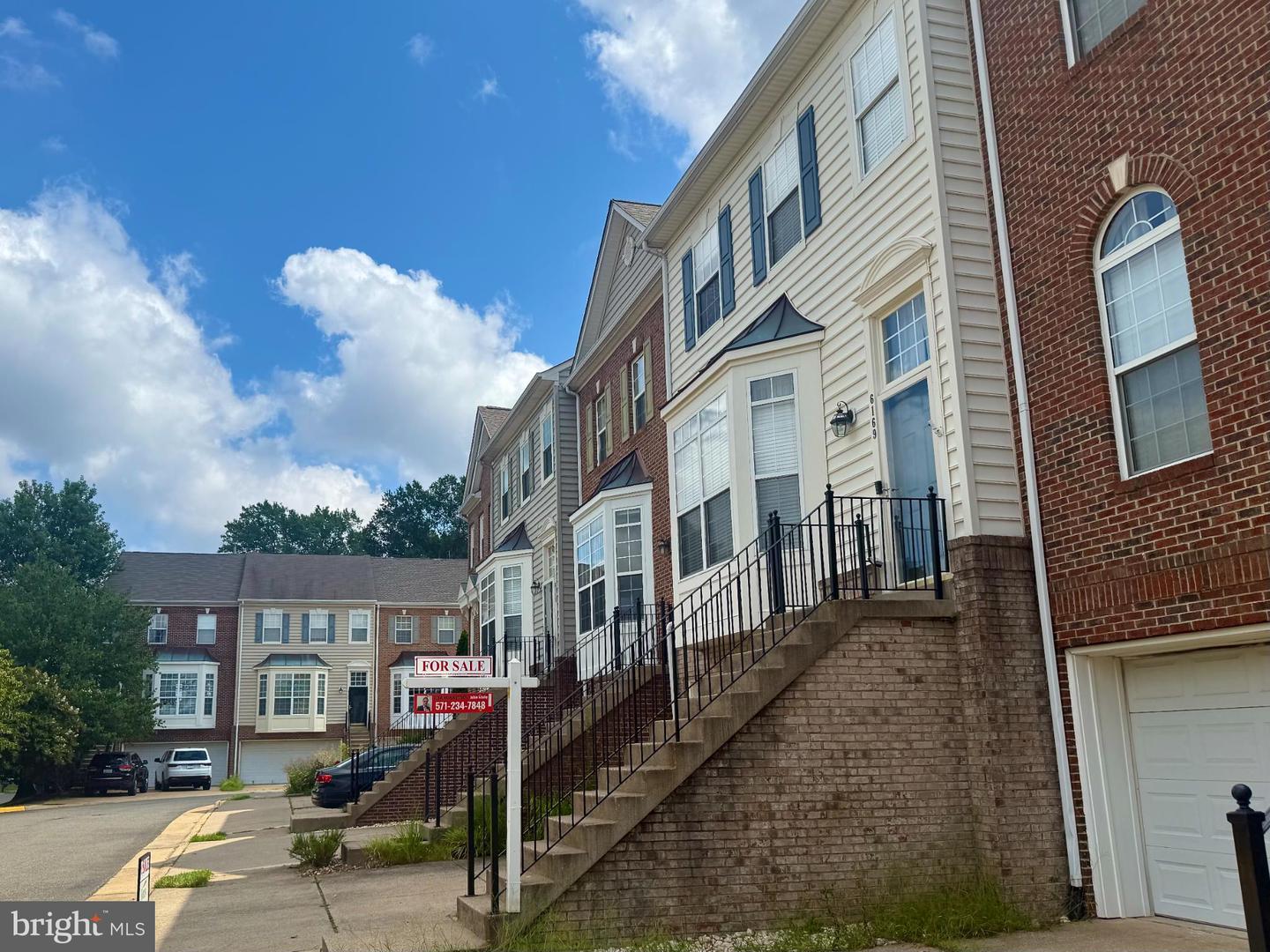 6169 CINNAMON CT, ALEXANDRIA, Virginia 22310, 4 Bedrooms Bedrooms, 11 Rooms Rooms,2 BathroomsBathrooms,Residential,For sale,6169 CINNAMON CT,VAFX2260924 MLS # VAFX2260924