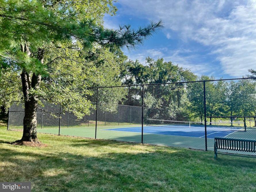 6169 CINNAMON CT, ALEXANDRIA, Virginia 22310, 4 Bedrooms Bedrooms, 11 Rooms Rooms,2 BathroomsBathrooms,Residential,For sale,6169 CINNAMON CT,VAFX2260924 MLS # VAFX2260924