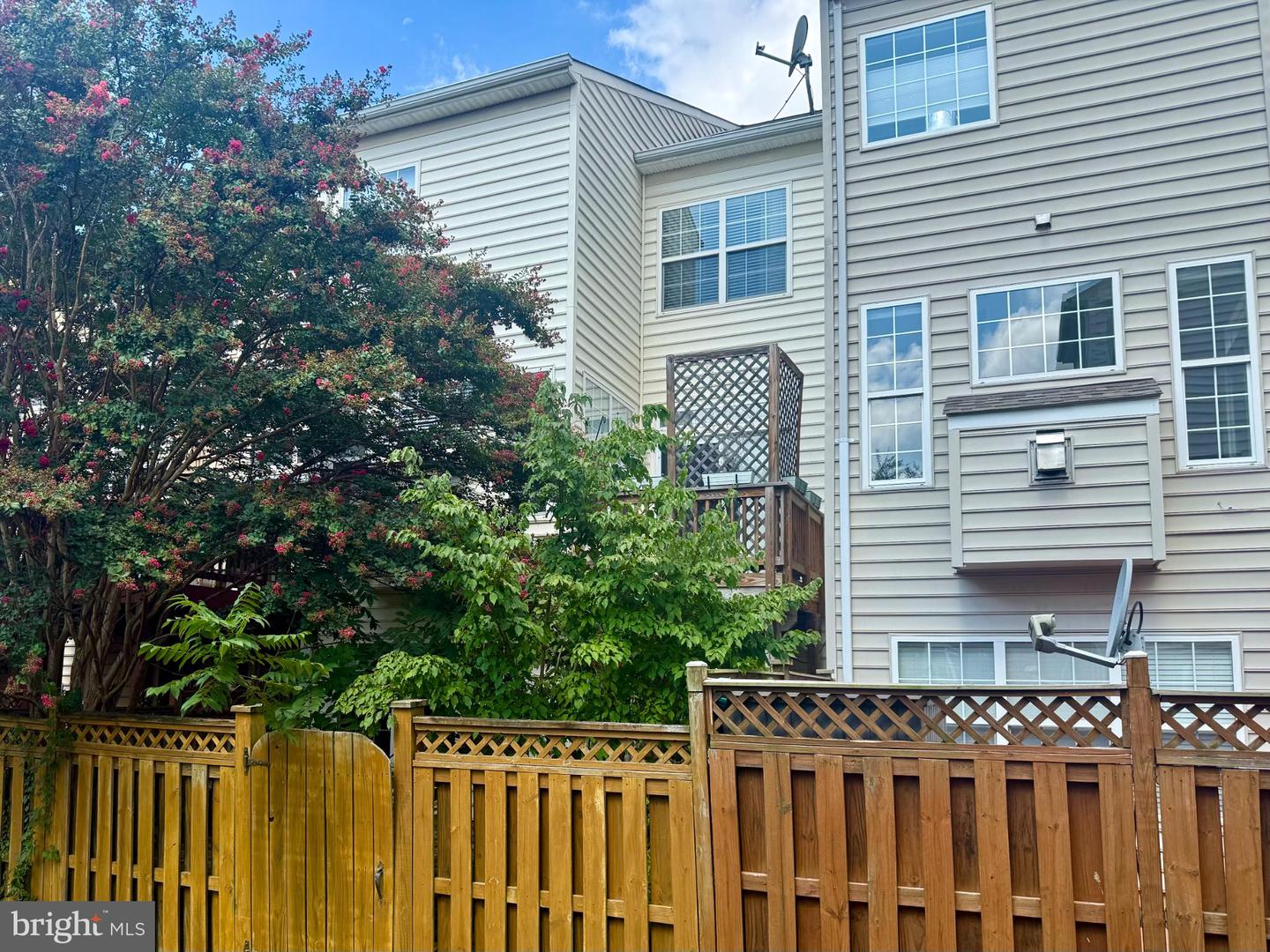 6169 CINNAMON CT, ALEXANDRIA, Virginia 22310, 4 Bedrooms Bedrooms, 11 Rooms Rooms,2 BathroomsBathrooms,Residential,For sale,6169 CINNAMON CT,VAFX2260924 MLS # VAFX2260924