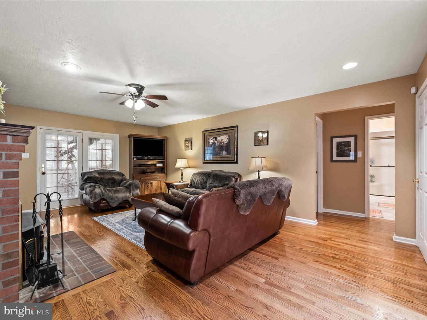 430 SADDLEBACK LN, WINCHESTER, Virginia 22602, 4 Bedrooms Bedrooms, ,3 BathroomsBathrooms,Residential,For sale,430 SADDLEBACK LN,VAFV2036046 MLS # VAFV2036046