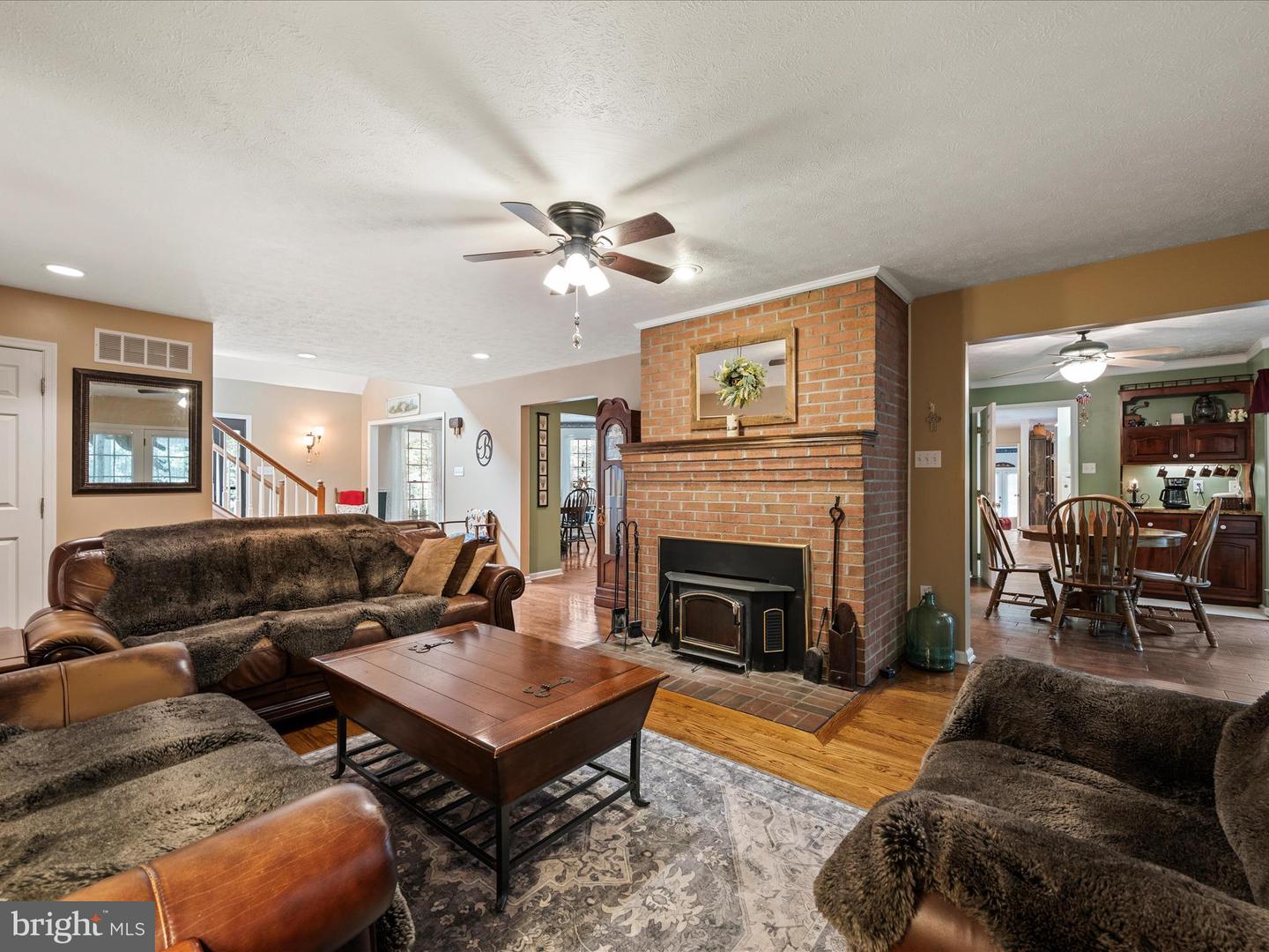 430 SADDLEBACK LN, WINCHESTER, Virginia 22602, 4 Bedrooms Bedrooms, ,3 BathroomsBathrooms,Residential,For sale,430 SADDLEBACK LN,VAFV2036046 MLS # VAFV2036046