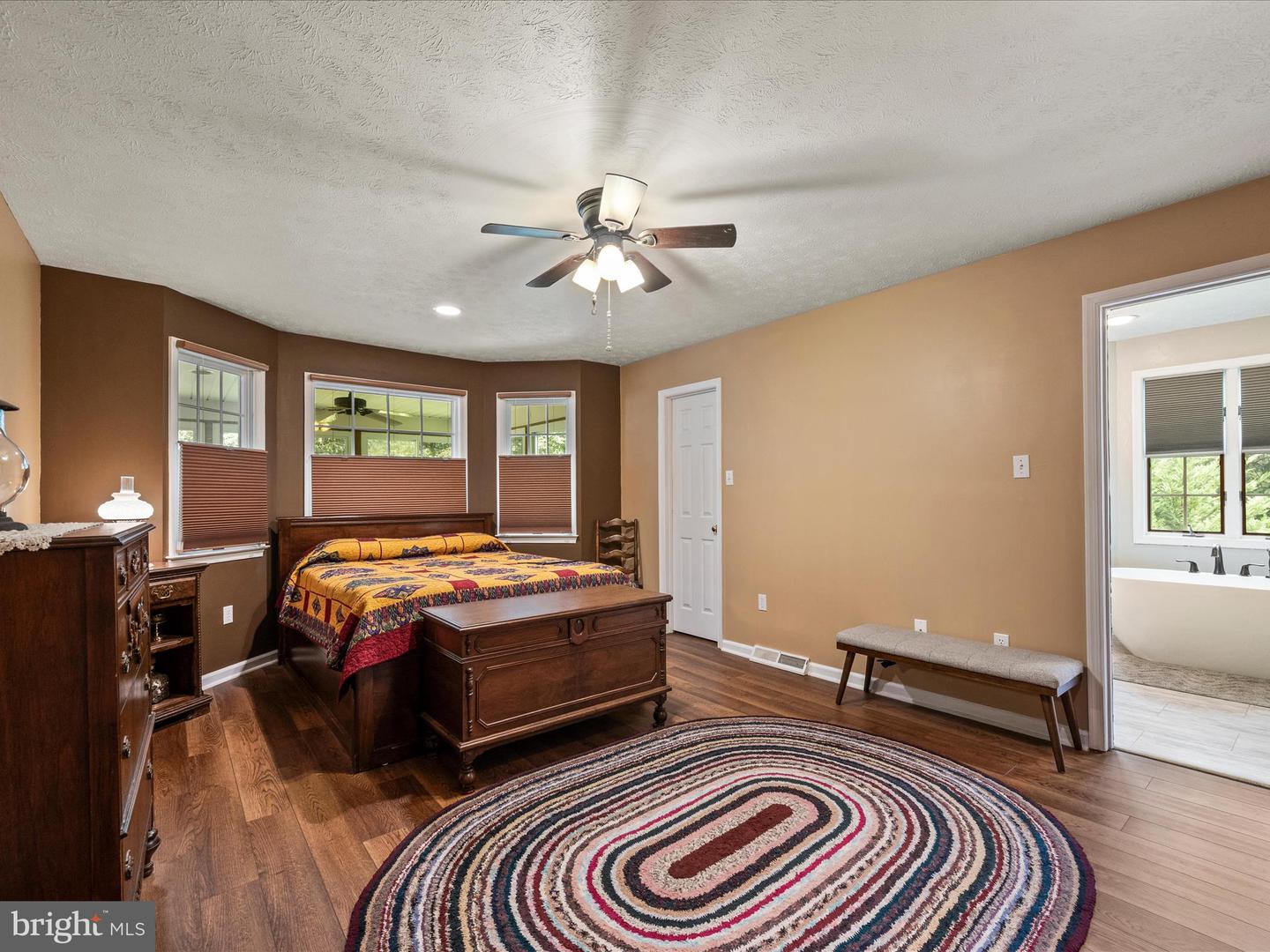 430 SADDLEBACK LN, WINCHESTER, Virginia 22602, 4 Bedrooms Bedrooms, ,3 BathroomsBathrooms,Residential,For sale,430 SADDLEBACK LN,VAFV2036046 MLS # VAFV2036046