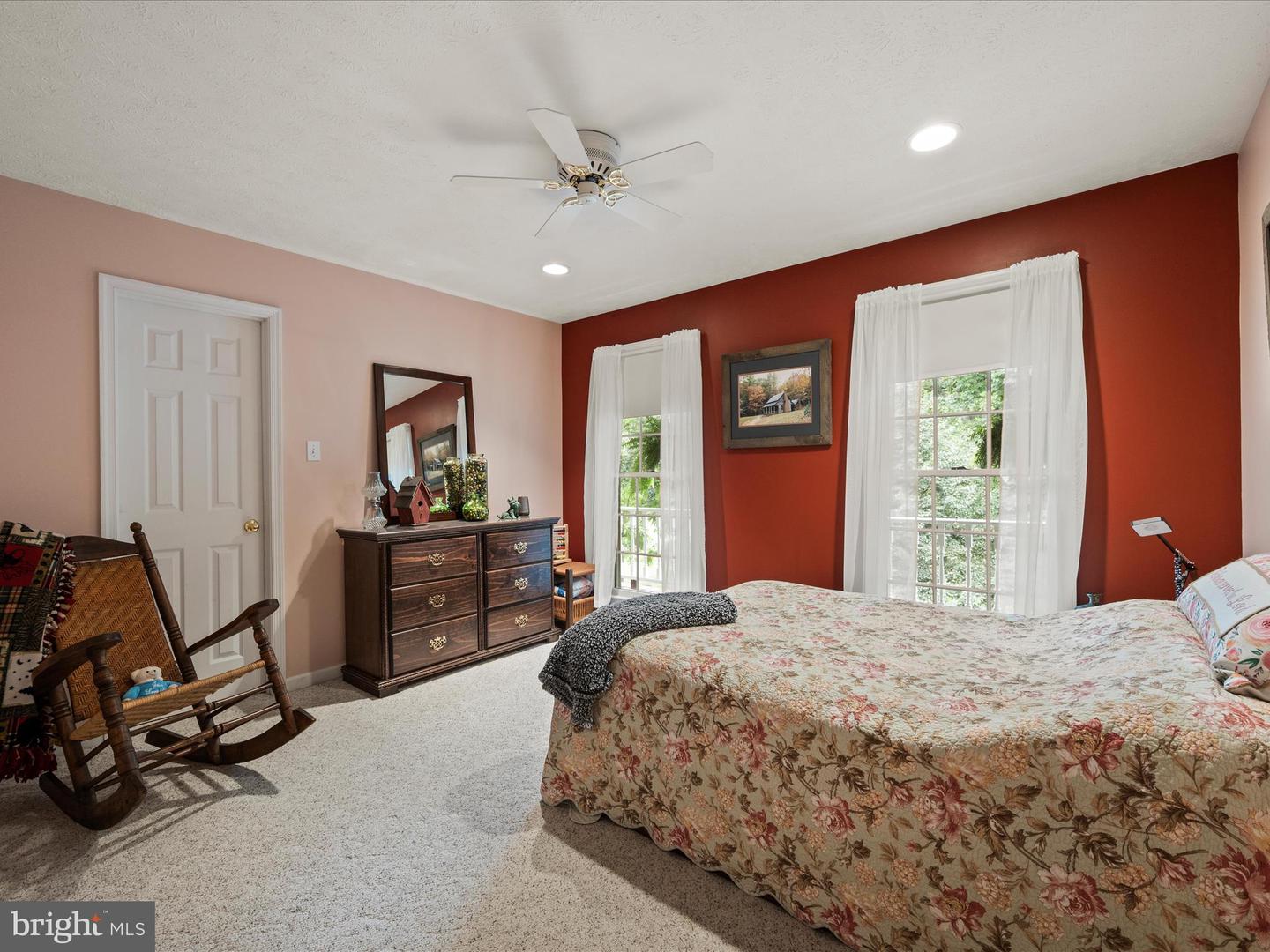 430 SADDLEBACK LN, WINCHESTER, Virginia 22602, 4 Bedrooms Bedrooms, ,3 BathroomsBathrooms,Residential,For sale,430 SADDLEBACK LN,VAFV2036046 MLS # VAFV2036046