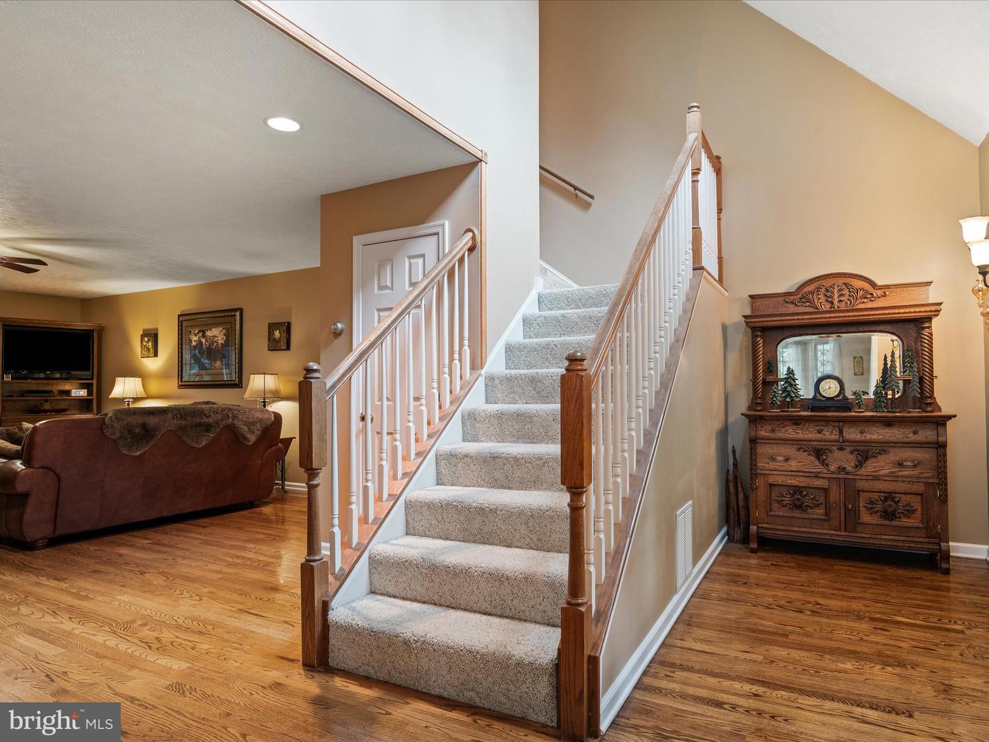 430 SADDLEBACK LN, WINCHESTER, Virginia 22602, 4 Bedrooms Bedrooms, ,3 BathroomsBathrooms,Residential,For sale,430 SADDLEBACK LN,VAFV2036046 MLS # VAFV2036046