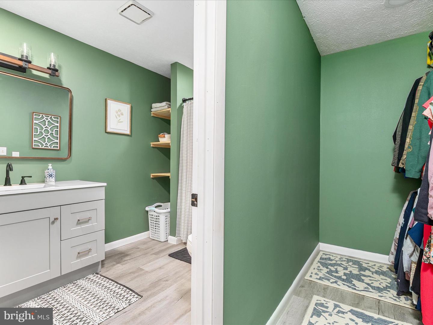 109 GREENWOOD CT, CROSS JUNCTION, Virginia 22625, 3 Bedrooms Bedrooms, ,2 BathroomsBathrooms,Residential,For sale,109 GREENWOOD CT,VAFV2036224 MLS # VAFV2036224