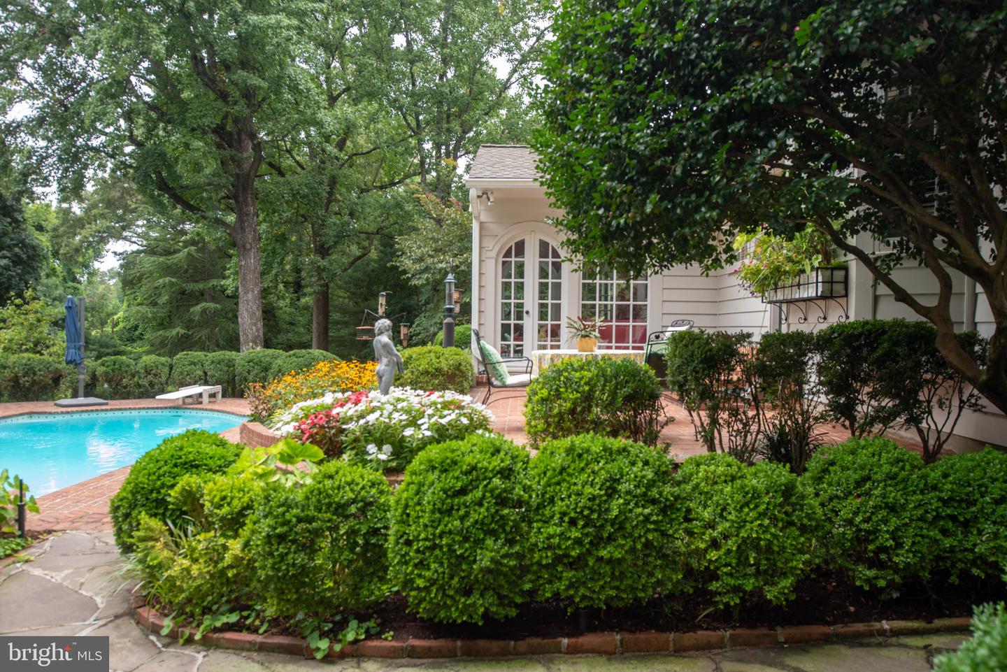 17 NELSON ST, FREDERICKSBURG, Virginia 22405, 3 Bedrooms Bedrooms, 8 Rooms Rooms,3 BathroomsBathrooms,Residential,For sale,17 NELSON ST,VAST2041934 MLS # VAST2041934