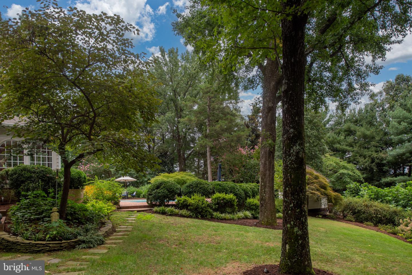 17 NELSON ST, FREDERICKSBURG, Virginia 22405, 3 Bedrooms Bedrooms, 8 Rooms Rooms,3 BathroomsBathrooms,Residential,For sale,17 NELSON ST,VAST2041934 MLS # VAST2041934