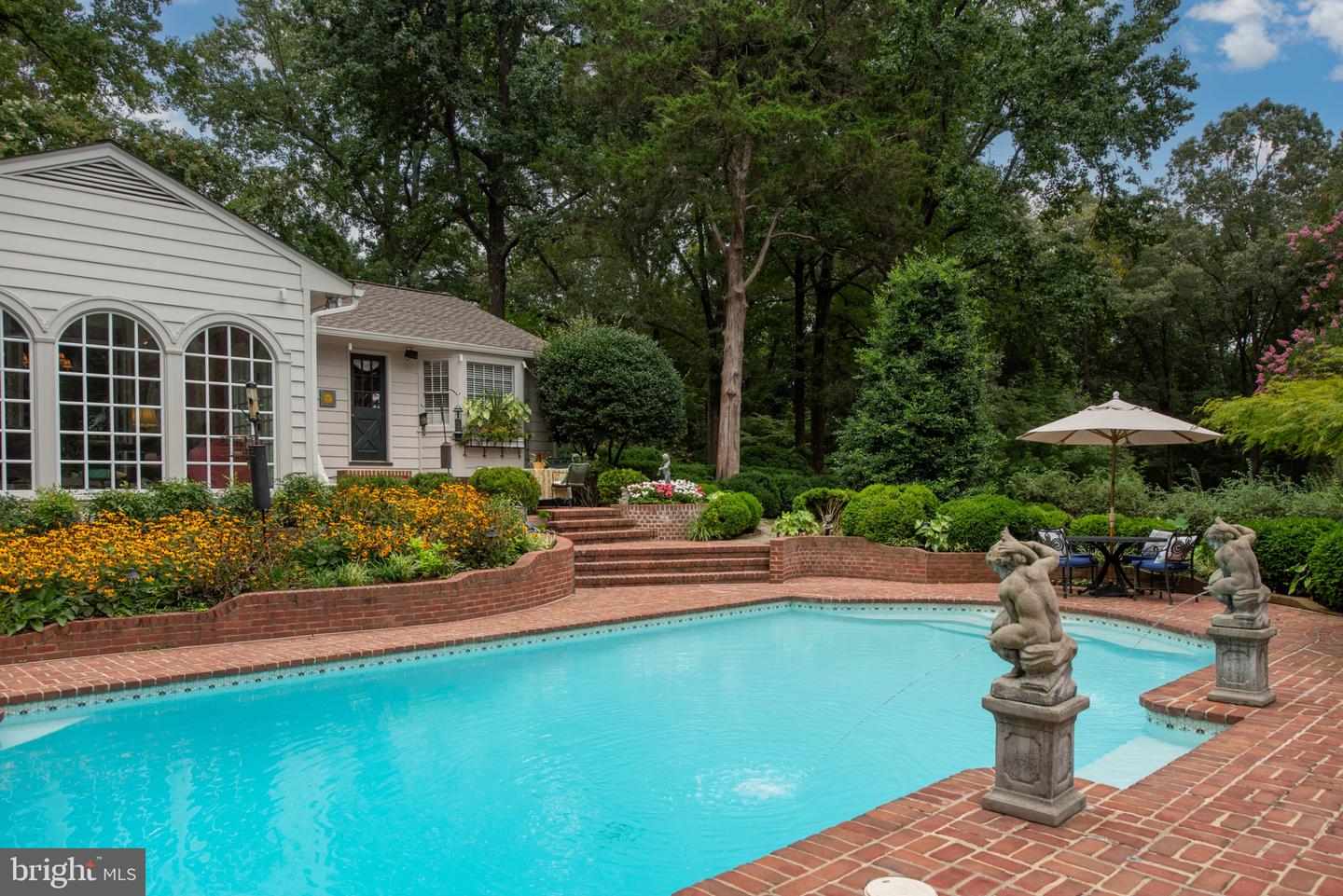 17 NELSON ST, FREDERICKSBURG, Virginia 22405, 3 Bedrooms Bedrooms, 8 Rooms Rooms,3 BathroomsBathrooms,Residential,For sale,17 NELSON ST,VAST2041934 MLS # VAST2041934