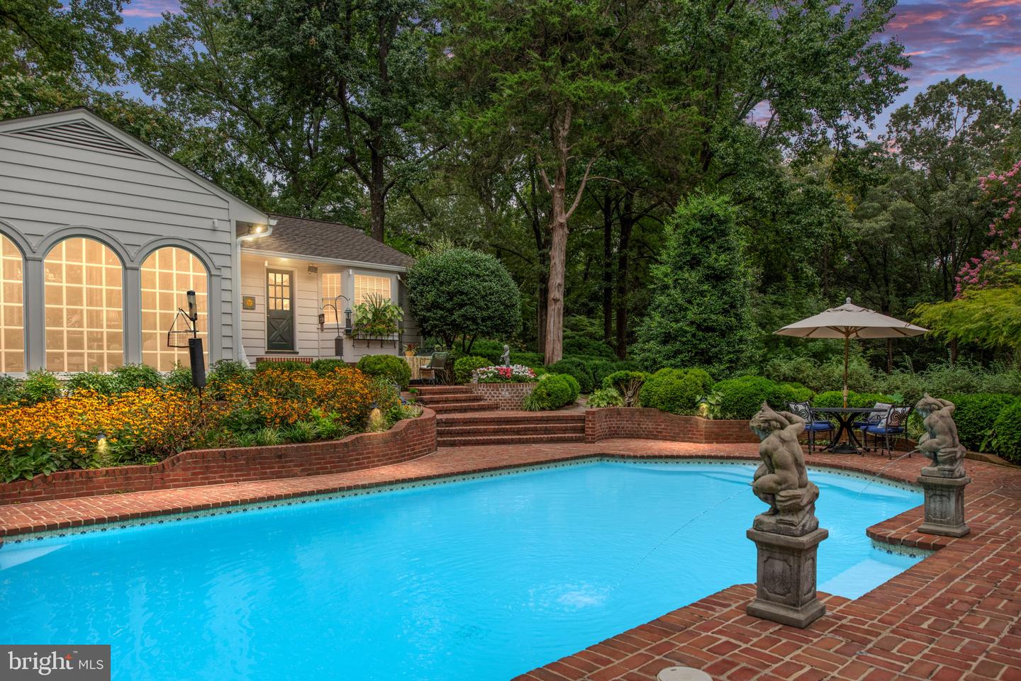 17 NELSON ST, FREDERICKSBURG, Virginia 22405, 3 Bedrooms Bedrooms, 8 Rooms Rooms,3 BathroomsBathrooms,Residential,For sale,17 NELSON ST,VAST2041934 MLS # VAST2041934