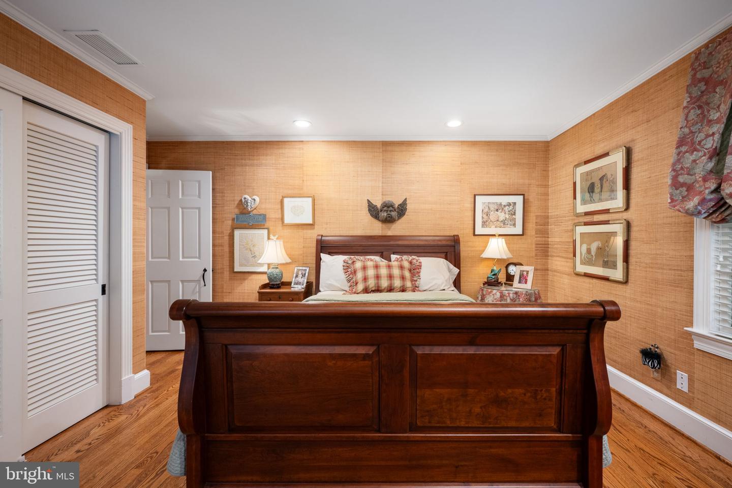17 NELSON ST, FREDERICKSBURG, Virginia 22405, 3 Bedrooms Bedrooms, 8 Rooms Rooms,3 BathroomsBathrooms,Residential,For sale,17 NELSON ST,VAST2041934 MLS # VAST2041934