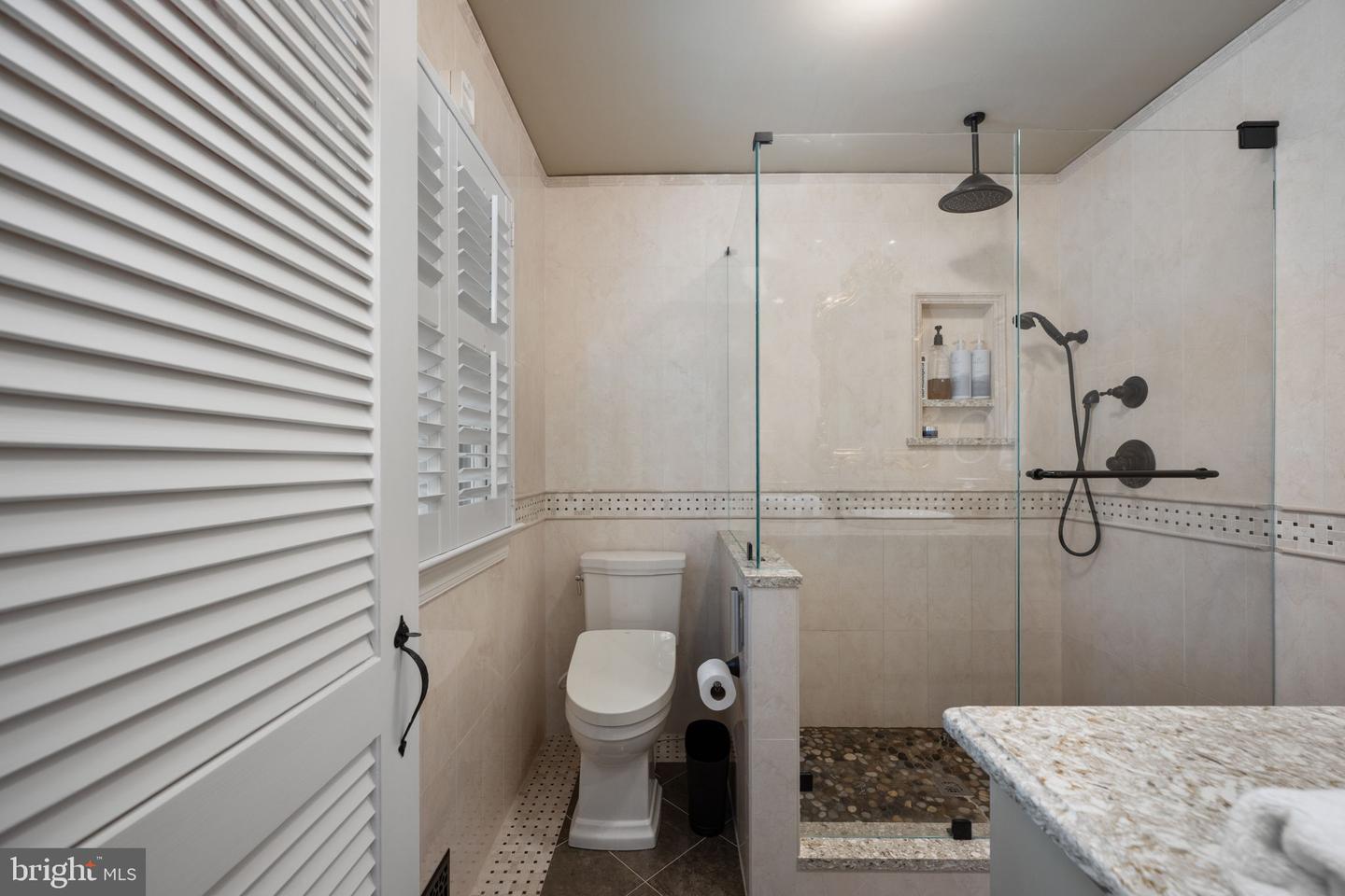 17 NELSON ST, FREDERICKSBURG, Virginia 22405, 3 Bedrooms Bedrooms, 8 Rooms Rooms,3 BathroomsBathrooms,Residential,For sale,17 NELSON ST,VAST2041934 MLS # VAST2041934