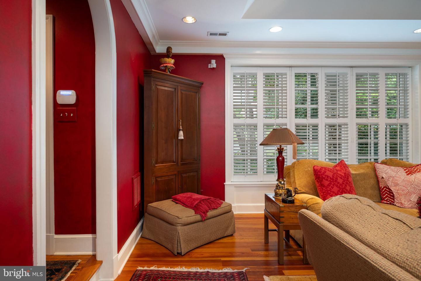 17 NELSON ST, FREDERICKSBURG, Virginia 22405, 3 Bedrooms Bedrooms, 8 Rooms Rooms,3 BathroomsBathrooms,Residential,For sale,17 NELSON ST,VAST2041934 MLS # VAST2041934