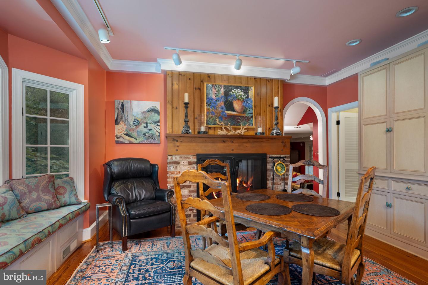 17 NELSON ST, FREDERICKSBURG, Virginia 22405, 3 Bedrooms Bedrooms, 8 Rooms Rooms,3 BathroomsBathrooms,Residential,For sale,17 NELSON ST,VAST2041934 MLS # VAST2041934