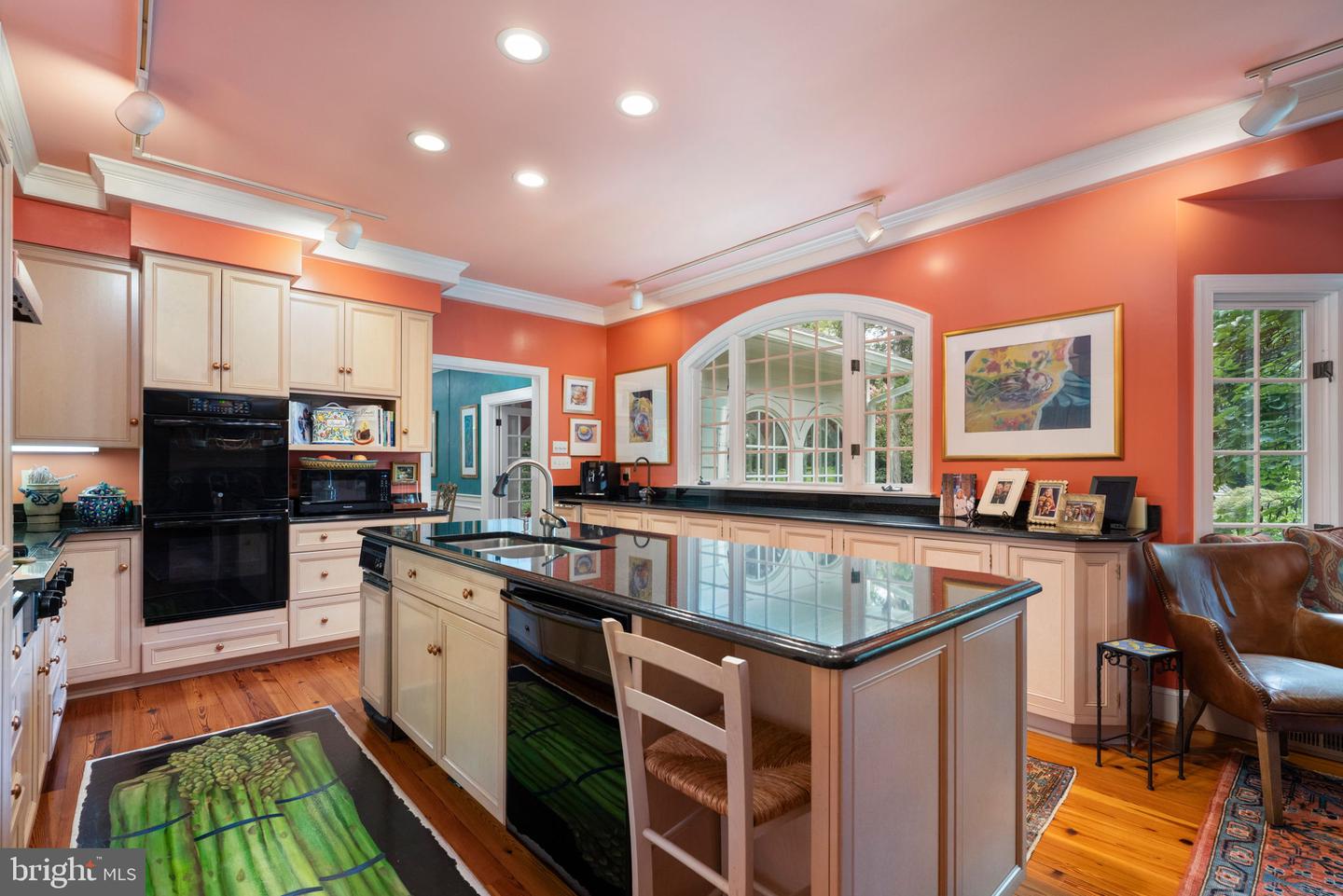 17 NELSON ST, FREDERICKSBURG, Virginia 22405, 3 Bedrooms Bedrooms, 8 Rooms Rooms,3 BathroomsBathrooms,Residential,For sale,17 NELSON ST,VAST2041934 MLS # VAST2041934