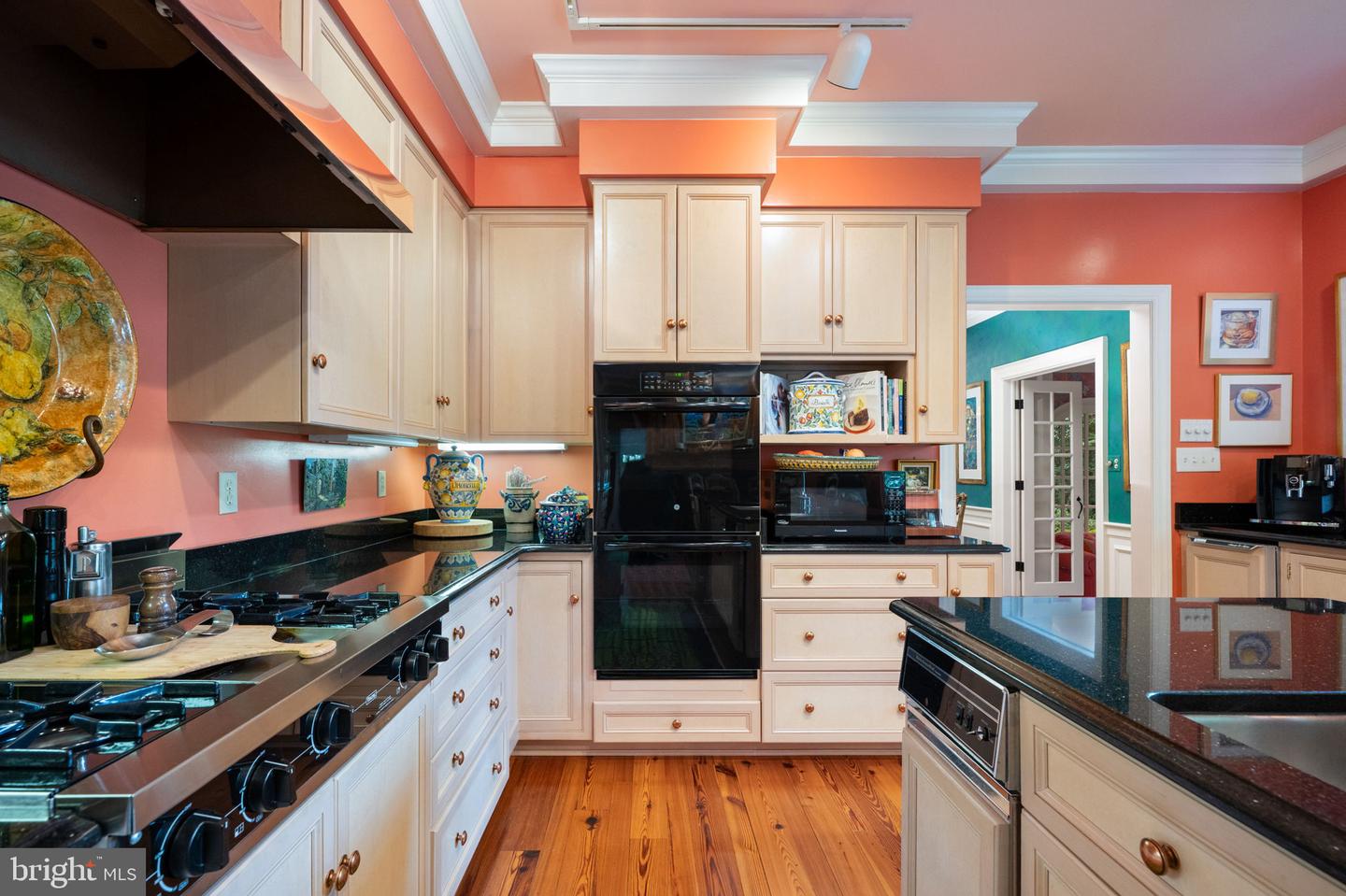 17 NELSON ST, FREDERICKSBURG, Virginia 22405, 3 Bedrooms Bedrooms, 8 Rooms Rooms,3 BathroomsBathrooms,Residential,For sale,17 NELSON ST,VAST2041934 MLS # VAST2041934