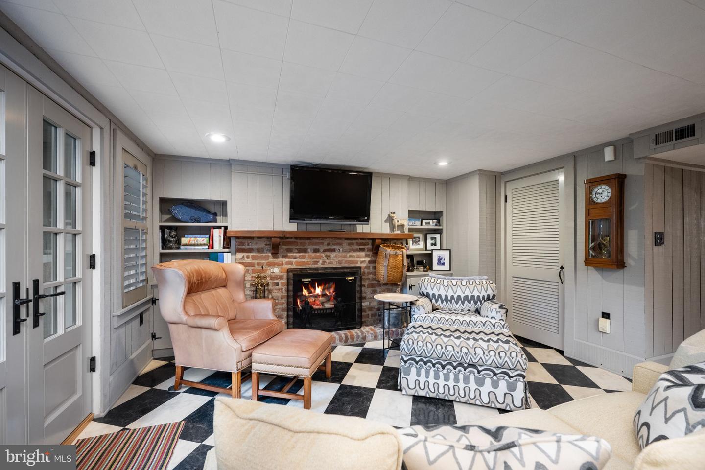17 NELSON ST, FREDERICKSBURG, Virginia 22405, 3 Bedrooms Bedrooms, 8 Rooms Rooms,3 BathroomsBathrooms,Residential,For sale,17 NELSON ST,VAST2041934 MLS # VAST2041934