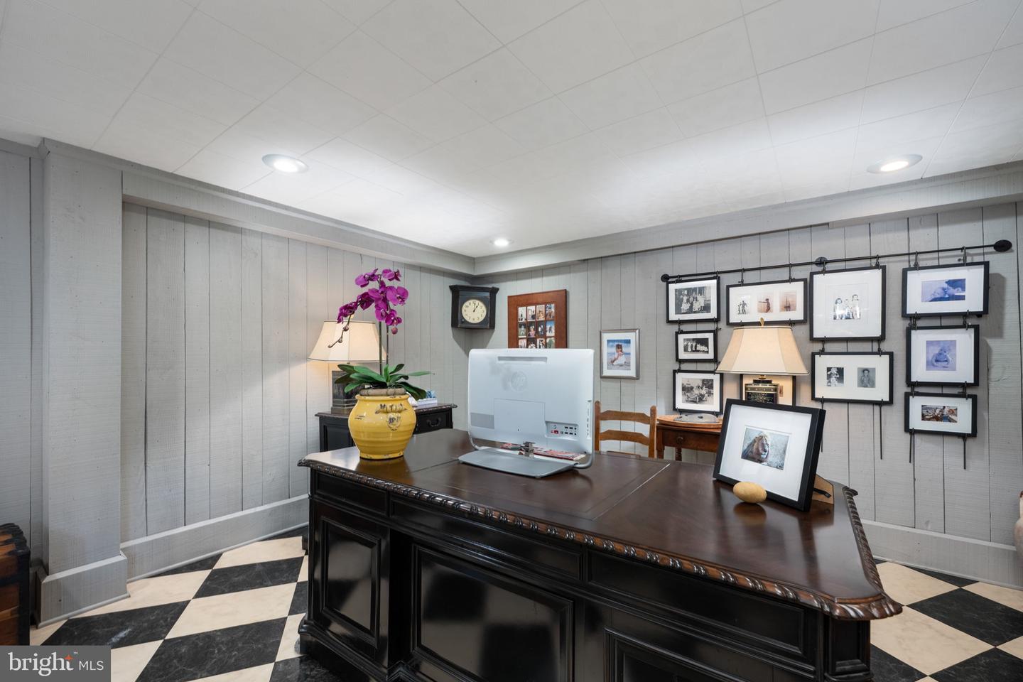 17 NELSON ST, FREDERICKSBURG, Virginia 22405, 3 Bedrooms Bedrooms, 8 Rooms Rooms,3 BathroomsBathrooms,Residential,For sale,17 NELSON ST,VAST2041934 MLS # VAST2041934