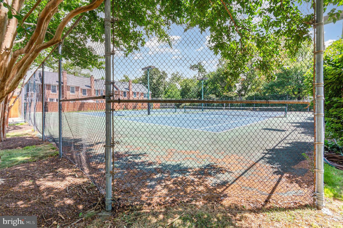 2446 S WALTER REED DR #2, ARLINGTON, Virginia 22206, 2 Bedrooms Bedrooms, ,2 BathroomsBathrooms,Residential,For sale,2446 S WALTER REED DR #2,VAAR2062478 MLS # VAAR2062478 2446 S WALTER REED DR #2, ARLINGTON, Virginia 22206, 2 Bedrooms Bedrooms, ,2 BathroomsBathrooms,Residential,For sale,2446 S WALTER REED DR #2,VAAR2062478 MLS # VAAR2062478