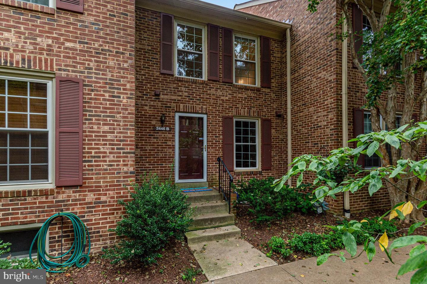 2446 S WALTER REED DR #2, ARLINGTON, Virginia 22206, 2 Bedrooms Bedrooms, ,2 BathroomsBathrooms,Residential,For sale,2446 S WALTER REED DR #2,VAAR2062478 MLS # VAAR2062478 2446 S WALTER REED DR #2, ARLINGTON, Virginia 22206, 2 Bedrooms Bedrooms, ,2 BathroomsBathrooms,Residential,For sale,2446 S WALTER REED DR #2,VAAR2062478 MLS # VAAR2062478