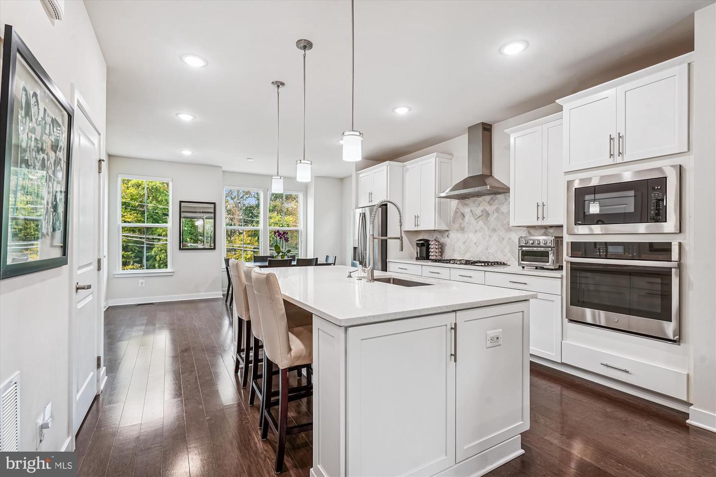 9324 SWEETBAY MAGNOLIA CT, FAIRFAX, Virginia 22031, 4 Bedrooms Bedrooms, ,3 BathroomsBathrooms,Residential,For sale,9324 SWEETBAY MAGNOLIA CT,VAFX2262480 MLS # VAFX2262480