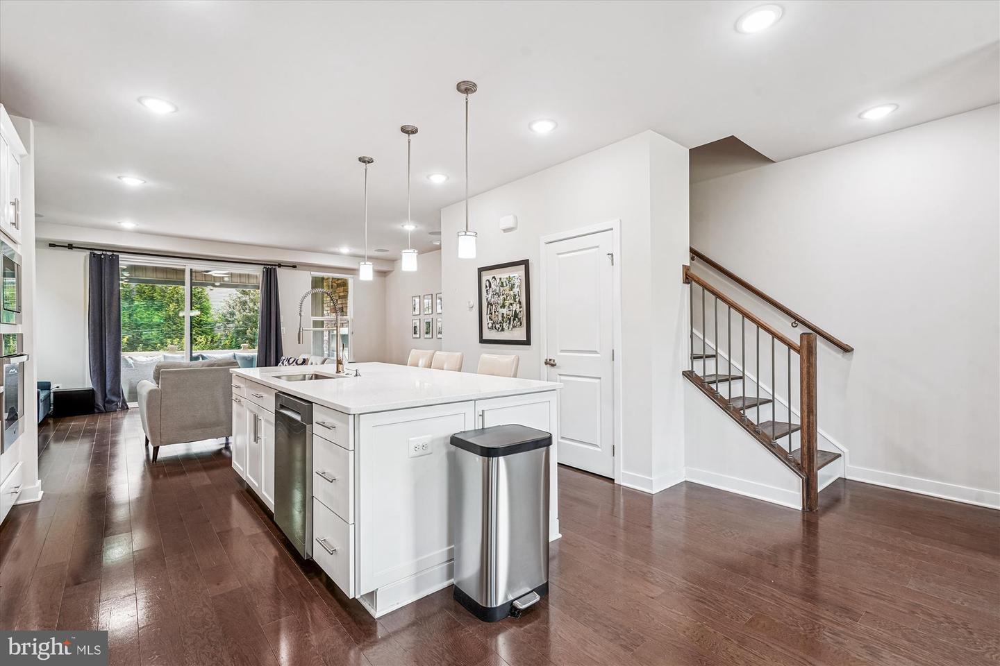 9324 SWEETBAY MAGNOLIA CT, FAIRFAX, Virginia 22031, 4 Bedrooms Bedrooms, ,3 BathroomsBathrooms,Residential,For sale,9324 SWEETBAY MAGNOLIA CT,VAFX2262480 MLS # VAFX2262480