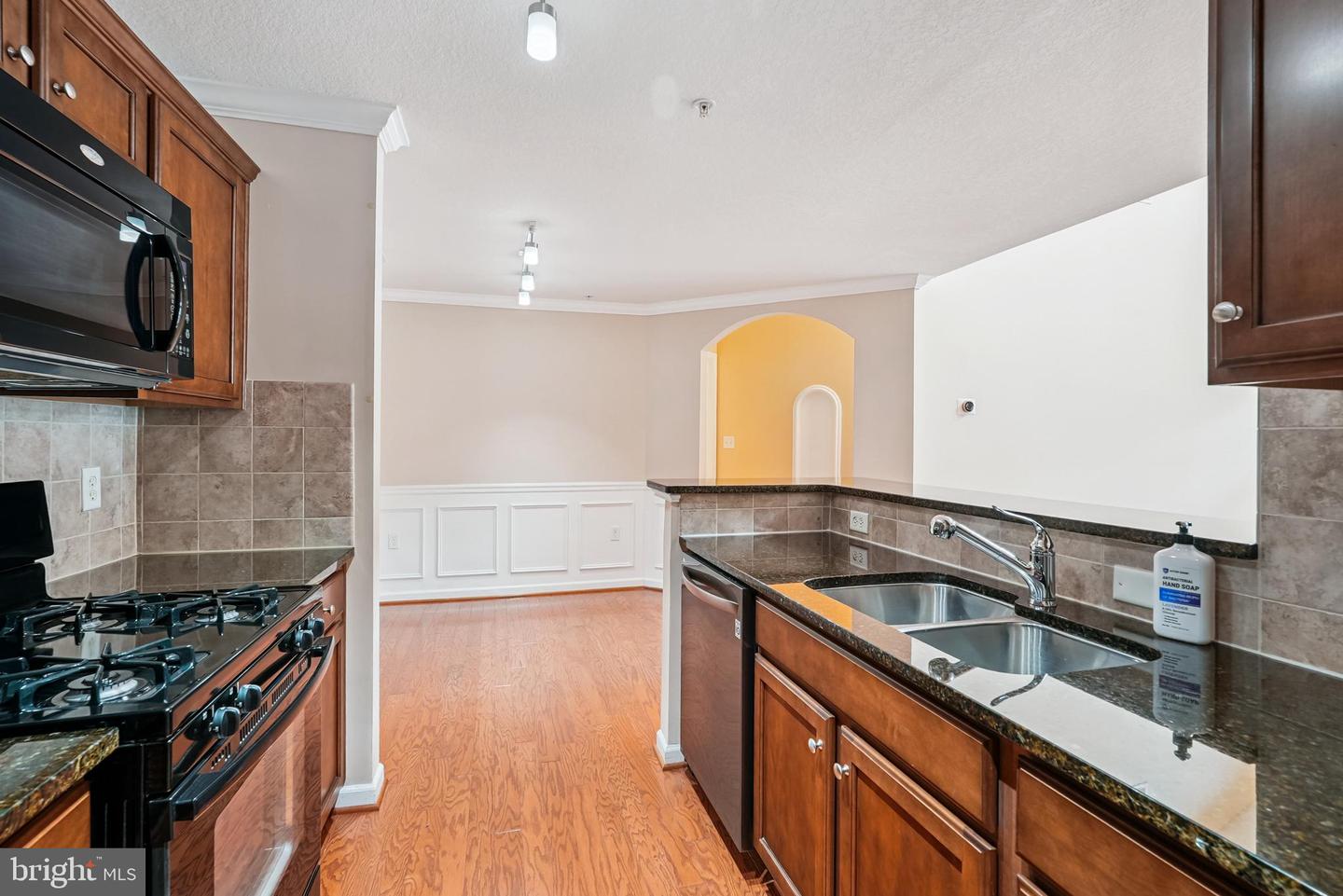 508 SUNSET VIEW TER SE #407, LEESBURG, Virginia 20175, 1 Bedroom Bedrooms, ,1 BathroomBathrooms,Residential,For sale,508 SUNSET VIEW TER SE #407,VALO2105010 MLS # VALO2105010