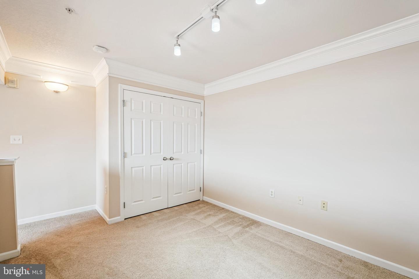 508 SUNSET VIEW TER SE #407, LEESBURG, Virginia 20175, 1 Bedroom Bedrooms, ,1 BathroomBathrooms,Residential,For sale,508 SUNSET VIEW TER SE #407,VALO2105010 MLS # VALO2105010