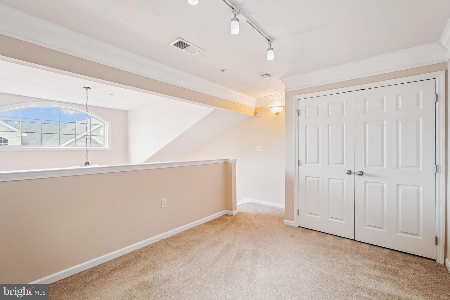 508 SUNSET VIEW TER SE #407, LEESBURG, Virginia 20175, 1 Bedroom Bedrooms, ,1 BathroomBathrooms,Residential,For sale,508 SUNSET VIEW TER SE #407,VALO2105010 MLS # VALO2105010