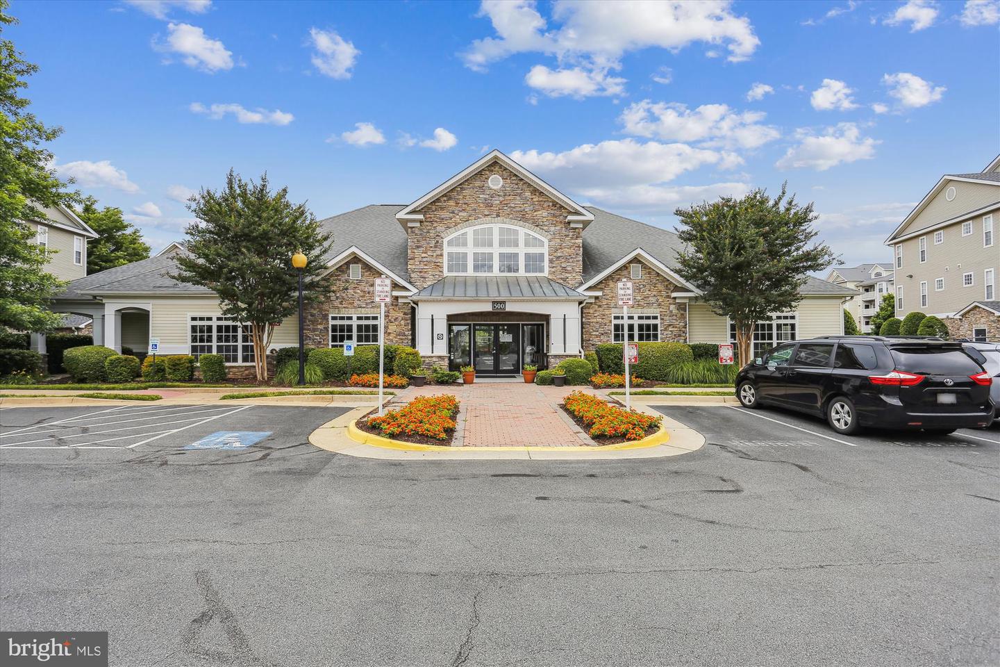 508 SUNSET VIEW TER SE #407, LEESBURG, Virginia 20175, 1 Bedroom Bedrooms, ,1 BathroomBathrooms,Residential,For sale,508 SUNSET VIEW TER SE #407,VALO2105010 MLS # VALO2105010