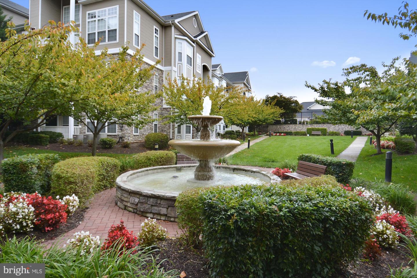 508 SUNSET VIEW TER SE #407, LEESBURG, Virginia 20175, 1 Bedroom Bedrooms, ,1 BathroomBathrooms,Residential,For sale,508 SUNSET VIEW TER SE #407,VALO2105010 MLS # VALO2105010
